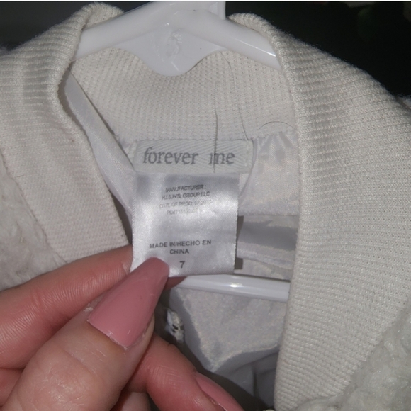 💋5/20 Forever me girls size 7 fur coat - Picture 2 of 3